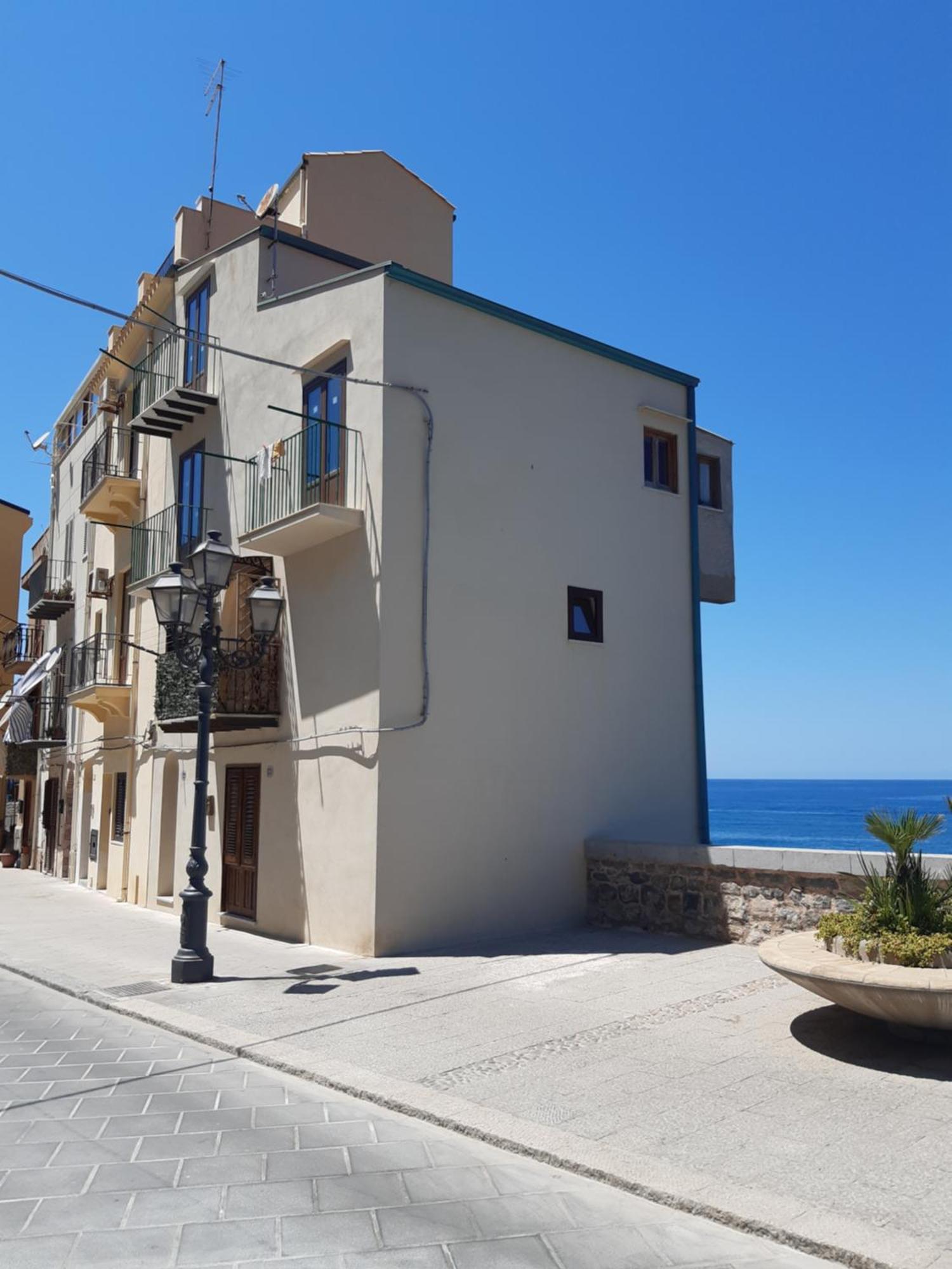 Franco'S Suite Cefalù Exterior foto